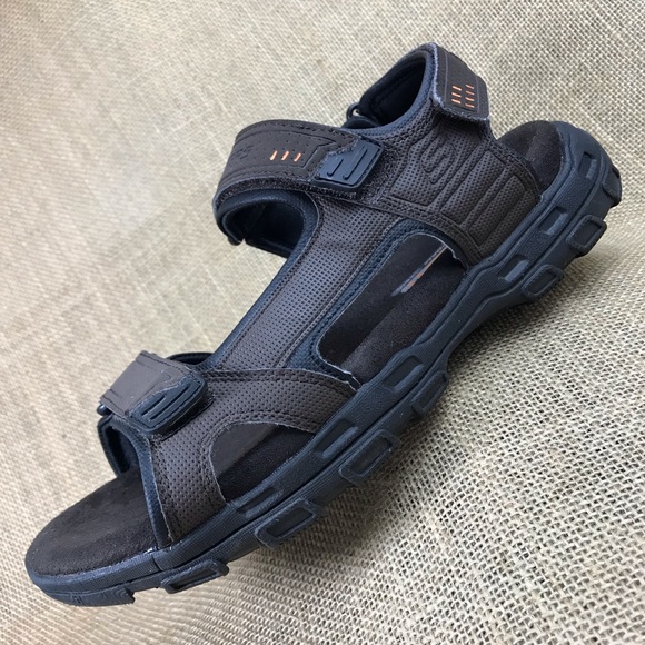 sketchers hiking sandals